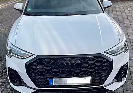 Audi Q3 40 TFSI S-line Interieur/ Exterieur/kamera/