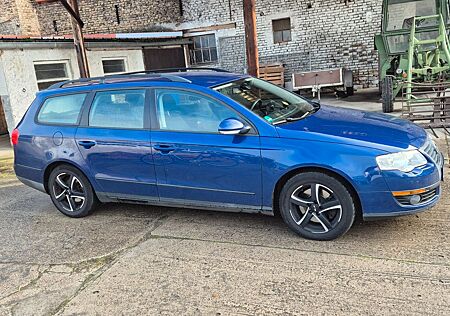 VW Passat Variant Volkswagen 2.0 TDI DPF Trendline Variant