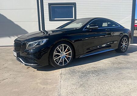 Mercedes-Benz S 63 AMG S 63 Mercedes-AMG 4MATIC Coupé AMG