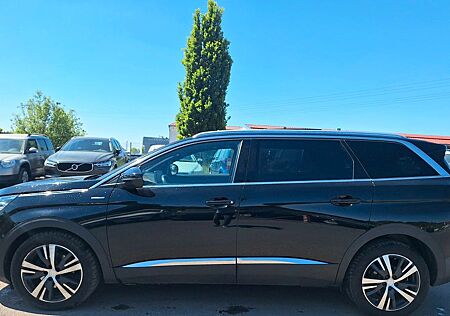 Peugeot 5008 GT-Line*Nav*Pano*LED*Teilleder*SHZ*7-PL