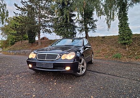 Mercedes-Benz C 180 KOMPRESSOR T AVANTGARDE Avantgarde