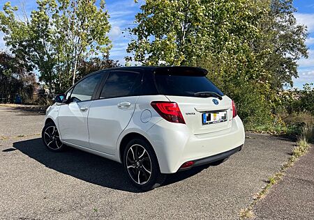 Toyota Yaris 1.5 Hybrid CVT Style SHZ