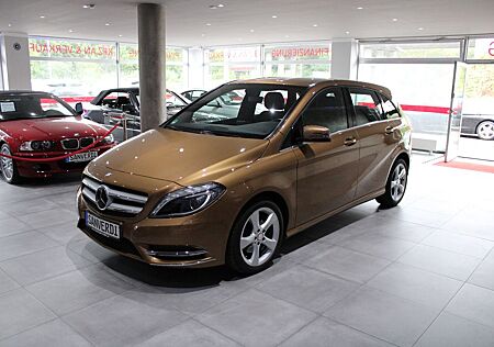 Mercedes-Benz B 180 BE SPORTPAKET LEDER XENON LED EURO 5