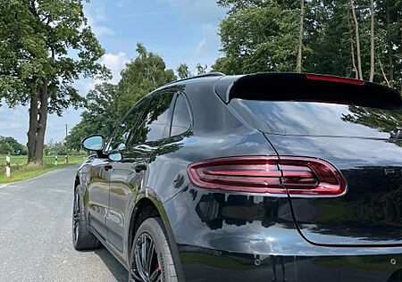 Porsche Macan PDK