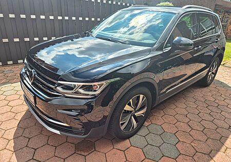 VW Tiguan Volkswagen 1.4 eHybrid Elegance DSG