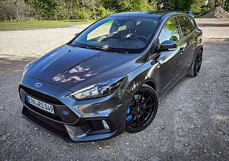 Ford Focus 2,3 RS 4WD - RFK, Remus, SHZ, Navi, Tempo