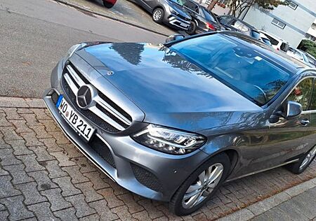 Mercedes-Benz C 220 C220 D W205 T205 PANO AHK 4Matic 8fach