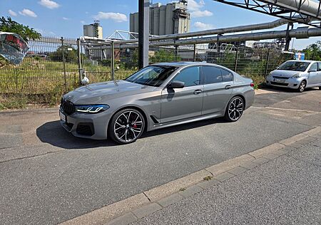 BMW M550i xDrive LCI; Premium Selection Garantie