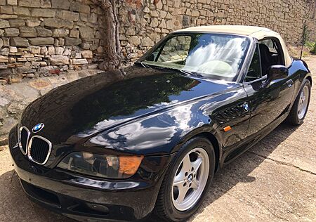 BMW Z3 Roadster 1.9 Sondermodell "15 Jahre Japan