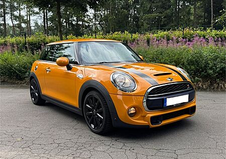 Mini Cooper SD Cooper S / Navi/ HUD/ Heckspoiler