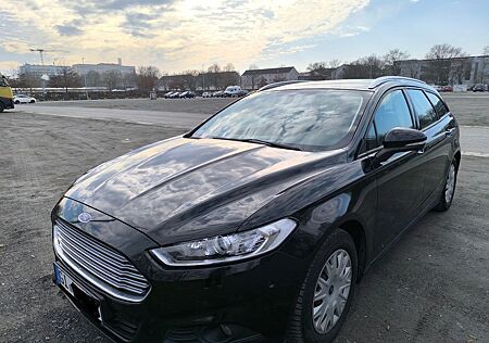 Ford Mondeo 1,5 EcoBoost Titanium Turnier Automat...