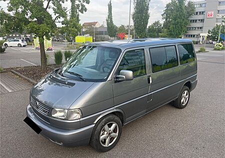 VW T4 Multivan Volkswagen 2.5 TDI Highline