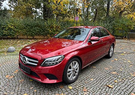 Mercedes-Benz C 200 Lim. Avantgarde Aut. HEAD-UP LED Navi PDC