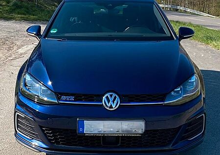 VW Golf Volkswagen VII GTE DSG Navi ACC StH Active Info AHK