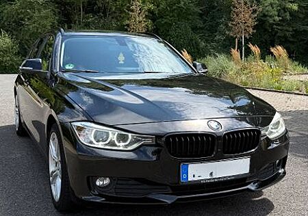 BMW 320d Touring/Pano