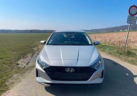 Hyundai i20 1.0 T-GDI 74kW Hybrid DCT Trend