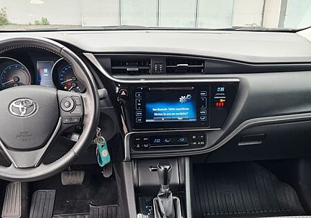 Toyota Auris 1.2 Turbo Automatik 63.000 km
