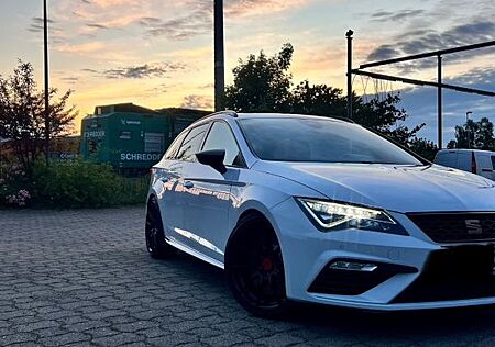 Seat Leon ST 2.0 TSI CUPRA 4Drive DSG CUPRA