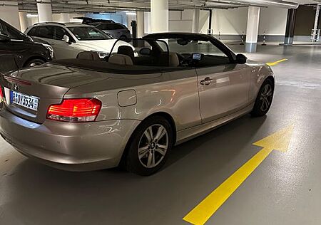 BMW 118i Cabrio - Top Zustand & Garagenfahrzeug