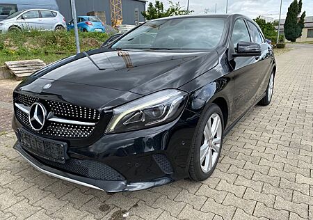 Mercedes-Benz A 180 A -Klasse d Score*AUT*LED*NAVI*