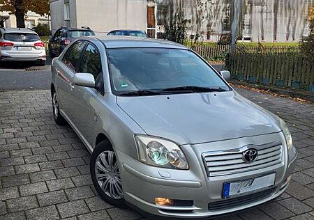 Toyota Avensis gebraucht kaufen Toyota Avensis Executive 2,2-l-D-CAT Executive