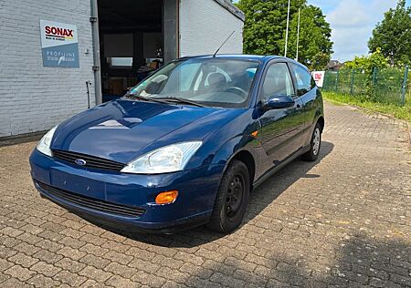 Ford Focus 1.4 TÜV 09/2026