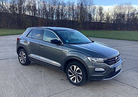VW T-Roc Volkswagen 1.5 TSI ACTIVE *AHK*STANDHEIZUNG*GARANTIE*