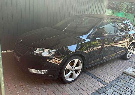 Skoda Rapid 1.4 TSI DSG Joy Joy