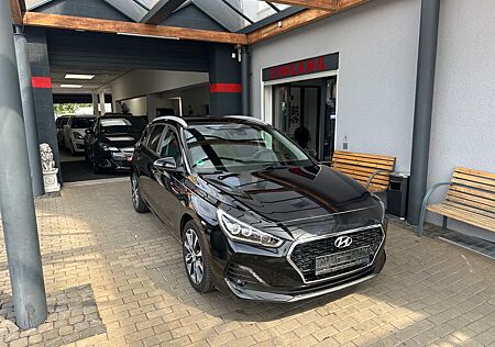 Hyundai i30 cw YES! Plus /Navi/1.Hand/Garantie/