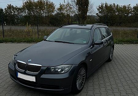 BMW 325i touring -