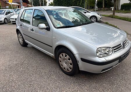 VW Golf Volkswagen 1.6 Basis