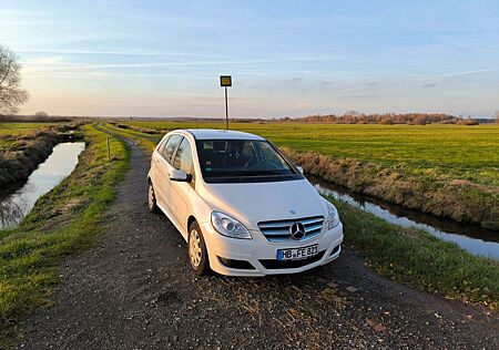 Mercedes-Benz B 170