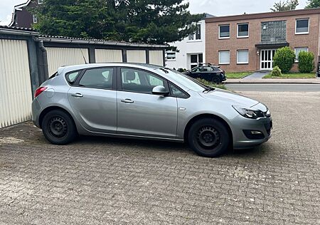 Opel Astra 1.7 CDTI 81kW Active Active