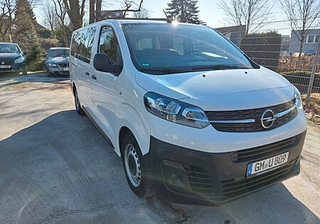 Opel Vivaro C - Behindertengerechter Umbau, Rampe