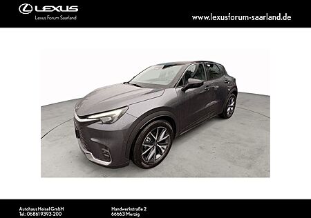 Lexus LBX FWD Cool
