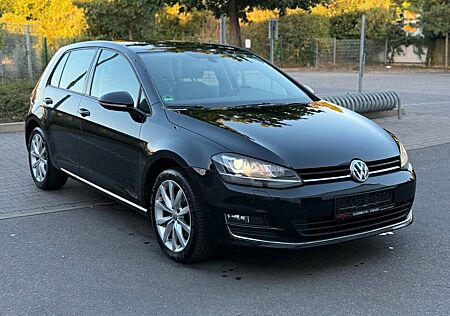 VW Golf Volkswagen VII Lim. Highline BMT/Bi-Xenon/Massage/Navi