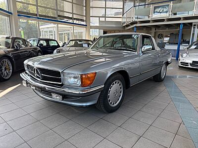 Mercedes-Benz 560 SL   R 107