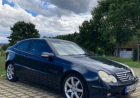 Mercedes-Benz CE 200 C 200 Kompressor Sportcoupé -