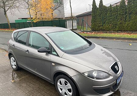 Seat Altea 1.6 Scheckheft TÜV NEU