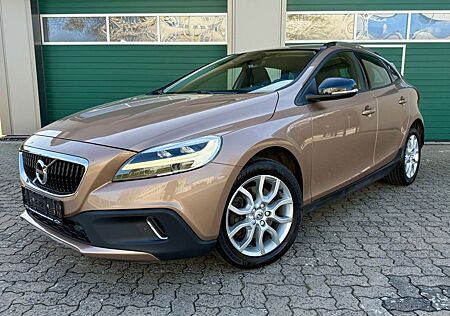 Volvo V40 CC V40 D3 Cross Country/RCAM/LED/LEDER/NAVI/SHZ/