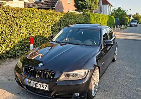 BMW 325i -