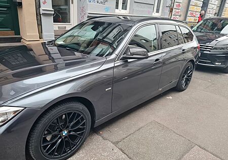 BMW 320i - luxury line xdrive