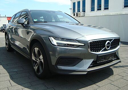Volvo V60 Cross Country AWD