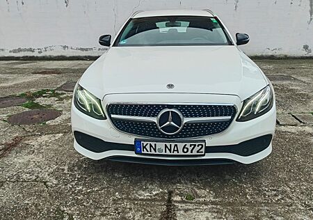Mercedes-Benz E 220 d T Autom. -