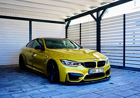 BMW M4 F82 Coupé *DKG*Carbon*Titan AGA*TÜV 06/27*
