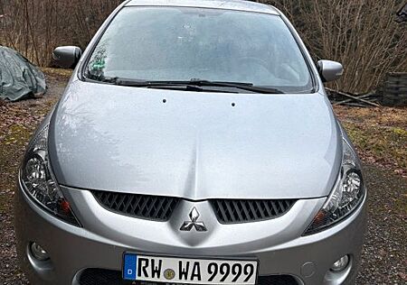 Mitsubishi Grandis 2.4 Intense 6-Sitzer Intense