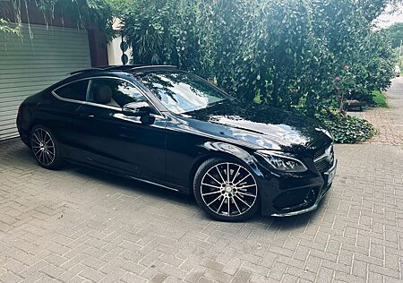 Mercedes-Benz C 300 Mercedes Coupé AMG LINE