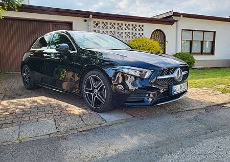Mercedes-Benz A 180 AMG Line Automatik im Top Zustand