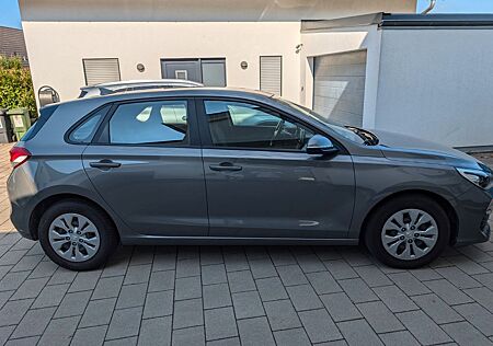 Hyundai i30 1.4 Trend Trend, TÜV NEU, Erstbesitz,Kamera!
