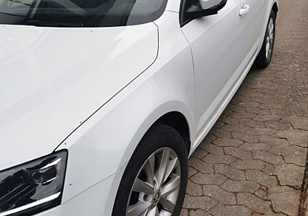 Skoda Octavia 1.8 TSI DSG Style Style